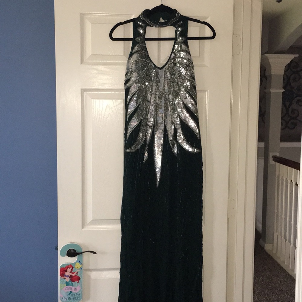 Gorgeous formal dress. Size XL